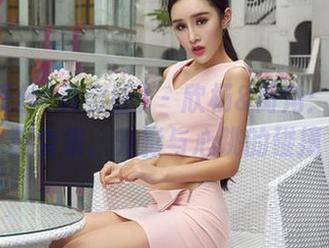 AISS爱丝(黄金版) – 欣杨&街角：一场写真合集、光影与心跳的碰撞