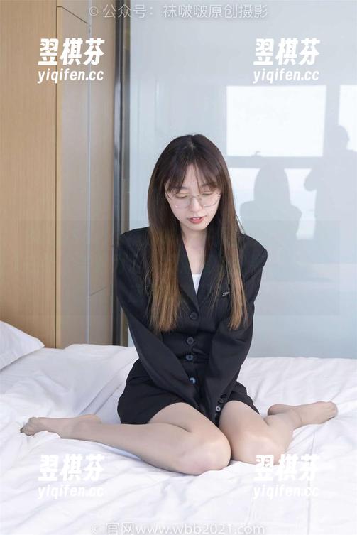 BoBoSocks袜啵啵 - 一探究竟！小甜豆在线，美图为证，奶油蛋糕和果冻剧情到底有多甜蜜？
