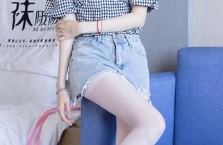 BoBoSocks袜啵啵 – 小甜豆的图集，咖啡色丝袜：是巧合还是精心安排？
