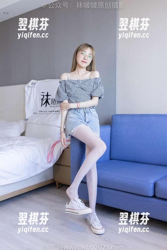 BoBoSocks袜啵啵 - 小甜豆的图集，咖啡色丝袜：是巧合还是精心安排？