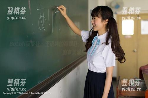 BoLoli菠萝社 - 王语纯的高跟鞋：这一图库资源让我怀疑自己的审美观！