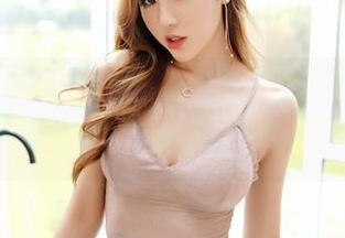 Feilin嗲囡囡 – 最新youOvOyou短裙美图更新，教你如何优雅地…迷失自我！