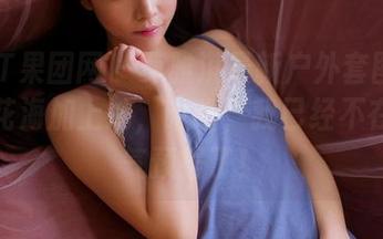 GIRLT果团网 – 莫雅淇最新户外套图：阳光、花海加上她，哈哈，我已经不在乎天气预报了！