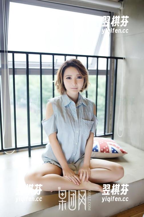 GIRLT果团网 - 在通灵儿的红裙图库分享中，我似乎看见了未来？