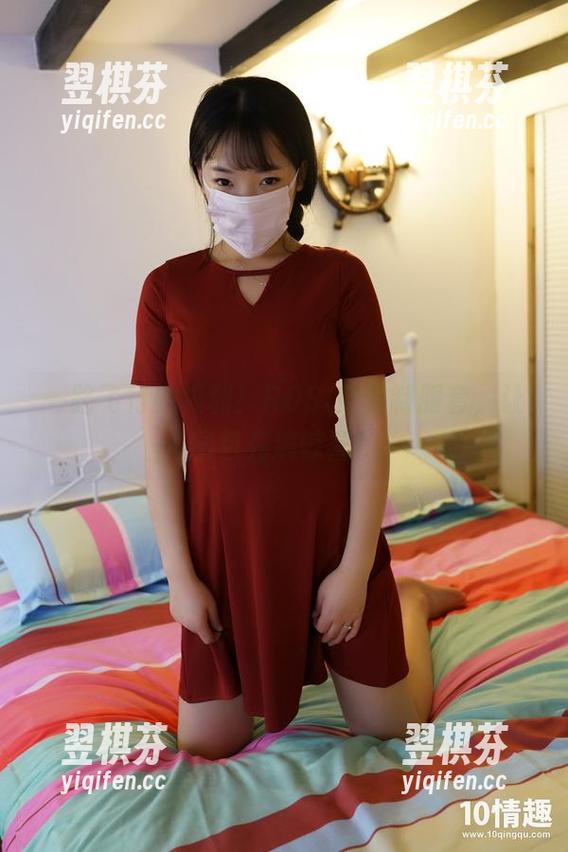 一路飞行的福利！ROSI空姐制服套，让图包充满惊喜！