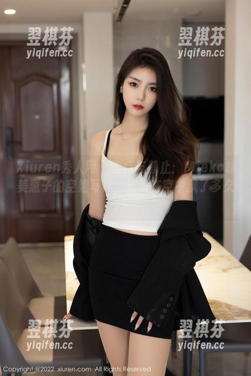 Xiuren秀人网 - 飞行与静止：Mieko林美惠子的空姐写真，究竟在空中飘了多久？