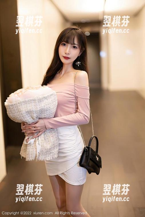 Xiuren秀人网-小逗逗 Xiuren秀人网 - 透明而美,小逗逗带给你的壁纸新体验,别太心动噢。