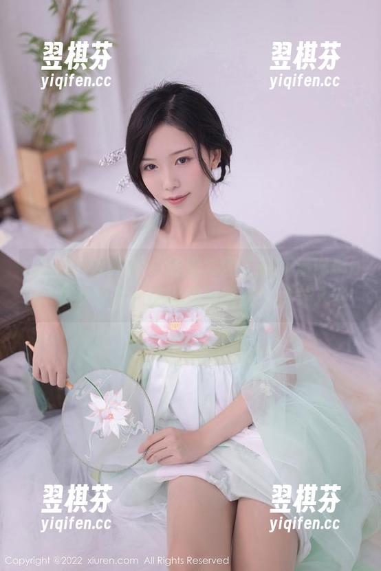 Xiuren秀人网 - 最近发现了最新潘琳琳ber女友照片，谁说她只能拍个冷美人？