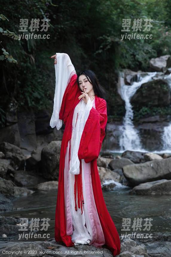 Xiuren秀人网-陈雅漫VICKY Xiuren秀人网 - 陈雅漫VICKY的连体衣合集:这些壁纸真是让人忍不住多看几眼!