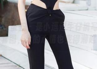 YouMi尤蜜荟 – 是小逗逗牛仔裤写真：看完这套图，我的心情也变得潮起来！