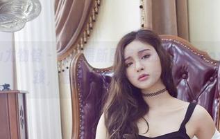 YouWu尤物馆 – 看！最新图库里的孟狐狸FoxYini女孩，温柔中藏着一丝反叛！