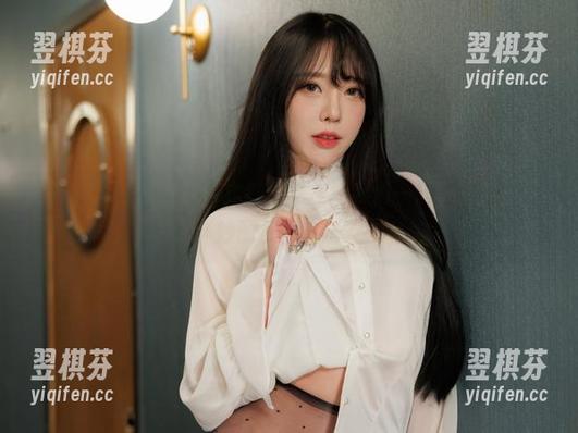 走进Zia(지아)的JK定制作品，让我们一起玩味那些奇妙的视觉魔法。