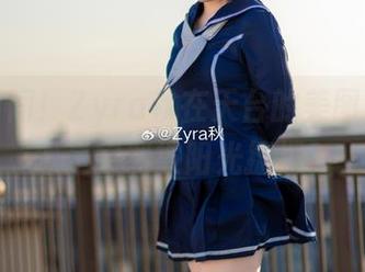 图集时间！Zyra秋在天台的美图，心情像是突然被阳光撩拨？
