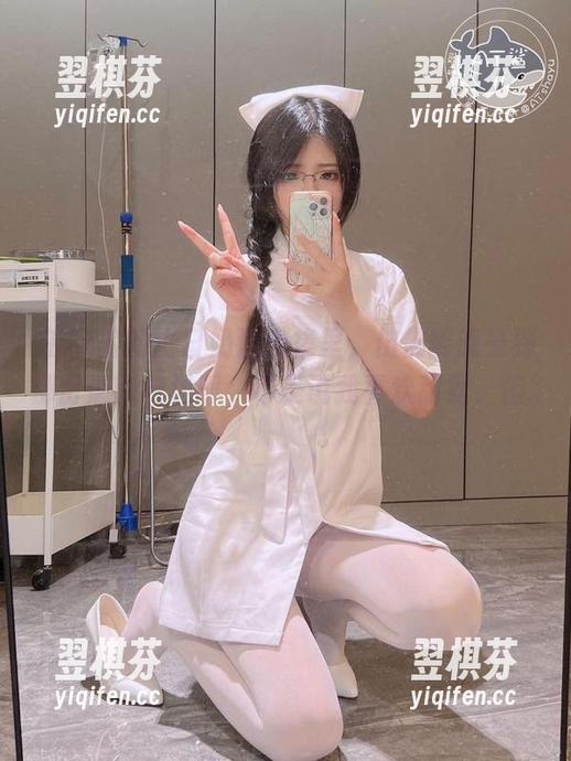 在At鲨的生日奶油合集里，仿佛能感受到那份清新与温暖，不是说我喜欢甜食，但...