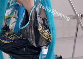 精选美图走起！二阶堂宅绘子教你如何优雅穿旗袍丝袜，真的是太绝了！
