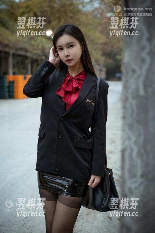 观看这些亚马逊鲶鱼的少女：色彩和姿态都很撩人耶