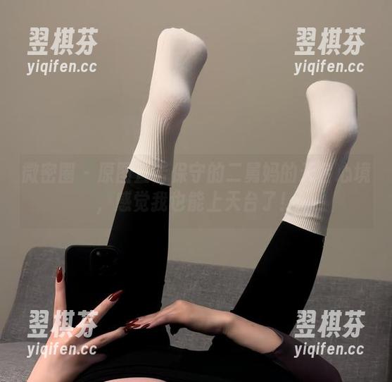 微密圈 - 原图直击保守的二舅妈的天台心境，感觉我也能上天台了！