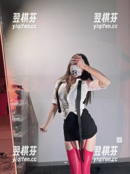微密圈 - 兔宝妮to给你双马尾的分享：时尚与幽默并存的奇妙之旅！
