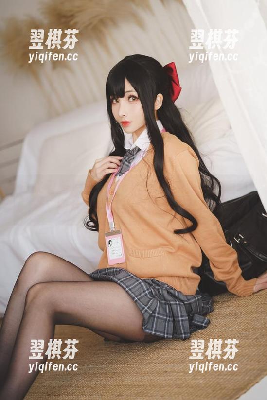 过来看看凉凉子rioko和她的奶牛：趣味图片分享，让你脑洞大开！