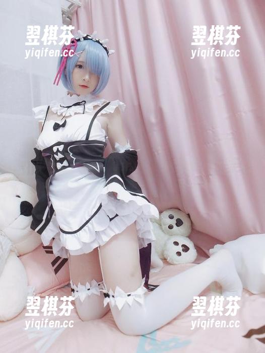 古川kagura的万圣节特辑：每一张图集都想让我装扮成巫婆啊！