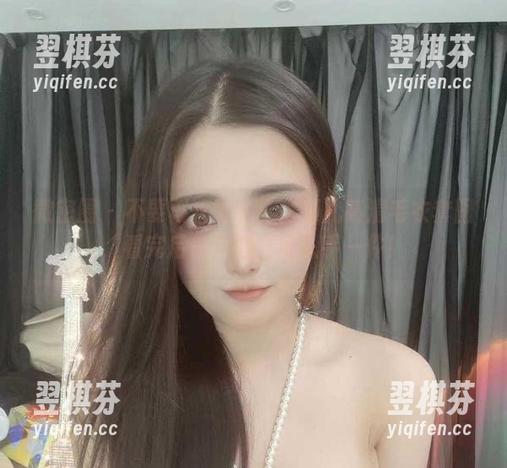 微密圈 - 不要再犹豫了！古阿扎高清毛衣套图，看完后你会想立马入手一件！