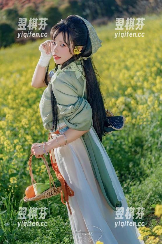 发现咬人小小兔的黑丝世界，观看原图，想象力全开！