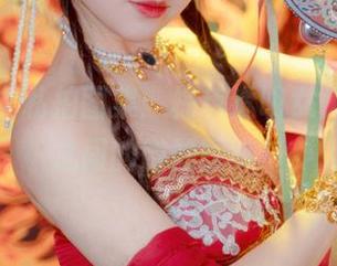 嗷呜虎虎私拍图集：棕色透明女仆，光影之间的微妙暧昧！