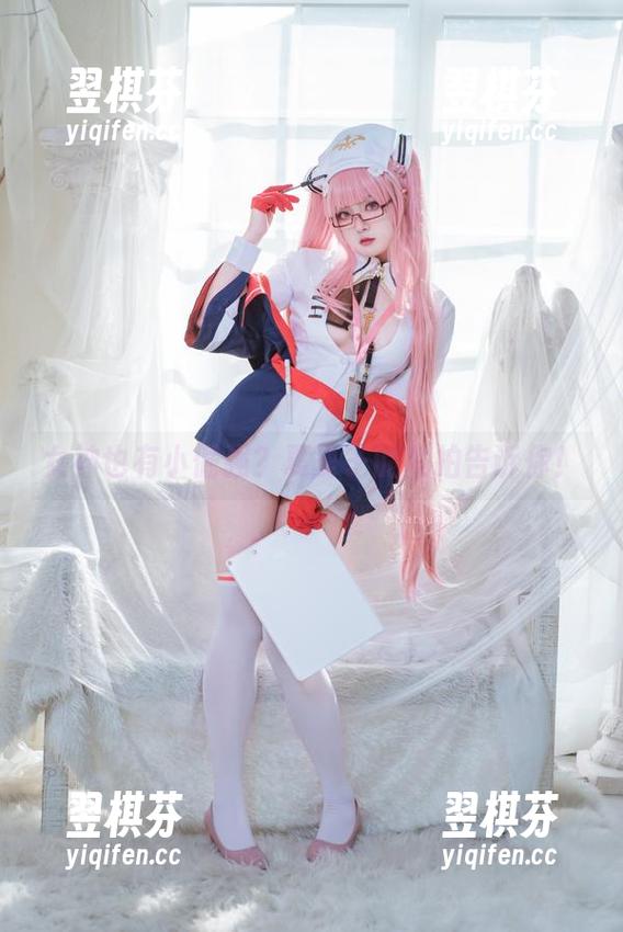 女神也有小倔强？夏夏子的私拍告诉你！