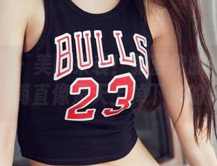 头条女神 – 美图来袭！张蓝欣的纯白照片，白得简直像是天上掉下来的仙女！
