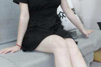 小众视觉 – 燕子私拍：在皮衣里藏着的时尚与性感，套图简直俘获所有眼球！