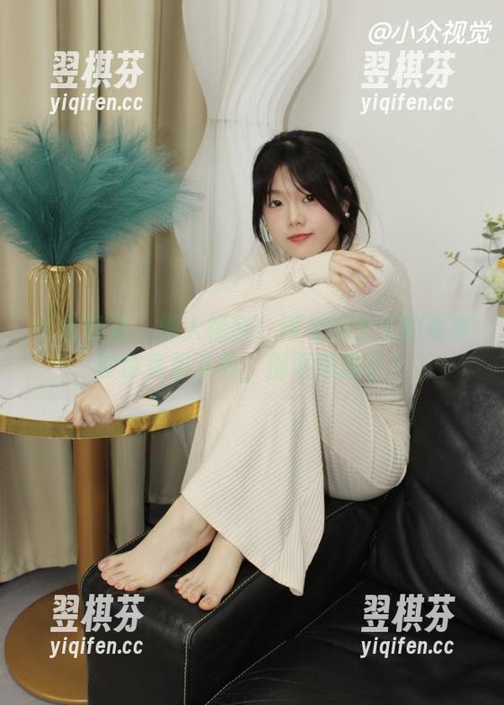 小众视觉 - 懒人福音！珂老师女王的写真等你免费下载，别再犹豫了！