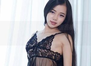 尤物馆 – 一起看Amrita贞贞的图集，发现裤里丝竟然可以这样玩？！