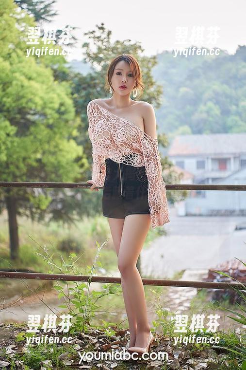 尤蜜荟 - 空姐全套大揭密：合法萝莉的作品背后藏着什么？