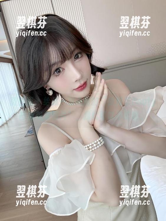 微密圈 - 给我一双美丽的“徐莉芝Booty高清美足照片”，我就可以不吃饭。