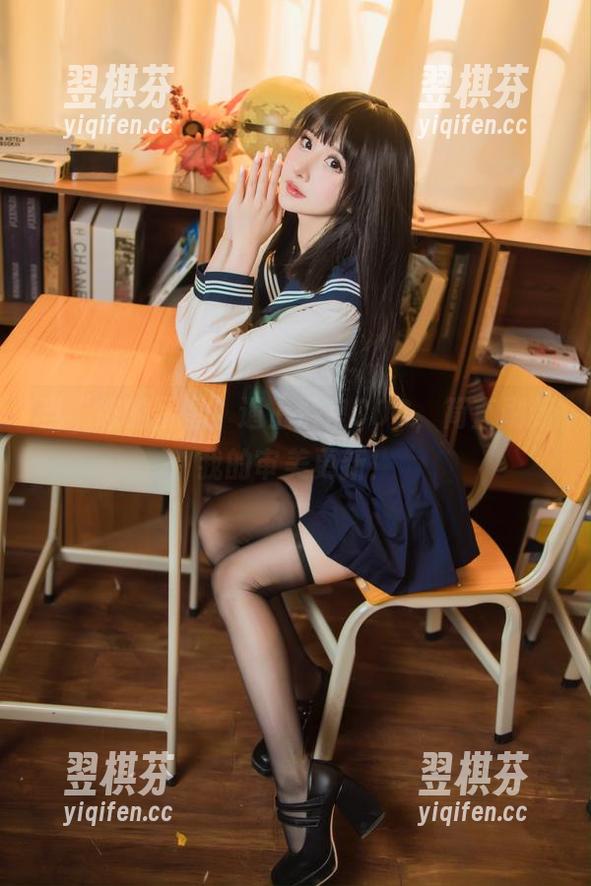 当“您的蛋蛋”遇上浴室COS，简直刷新我的审美更新！