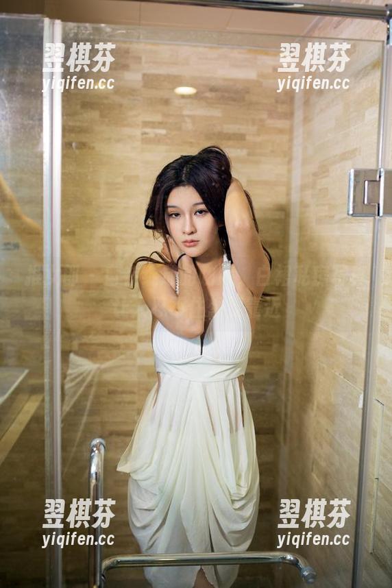 推女郎 - 自在绽放的吻熙，白裙私房写真让人忍不住想要靠近
