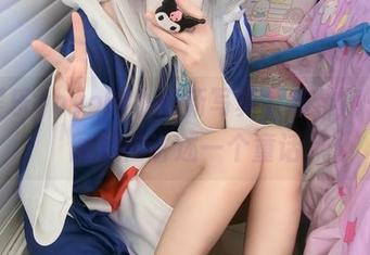 摇摇乐yoyo的小清新写真，仿佛每一套图都在讲述一个童话