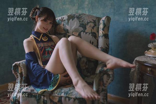 开启星黛鹿鹿i的日常女警世界：她的作品集就是我的新“监护人”了！