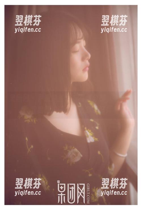 果团网 - 尹意纯连体衣写真分享，看着看着我都想试试怎么穿才好！