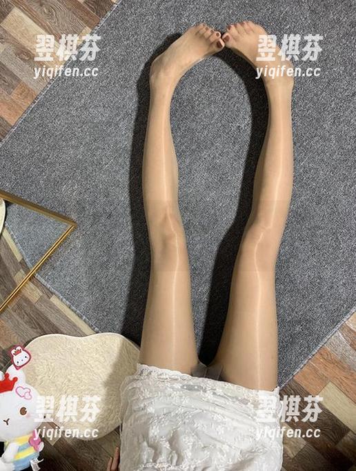 微密圈 - 终于等到“桃脱了”长腿合集更新，直击心灵的腿控视觉！