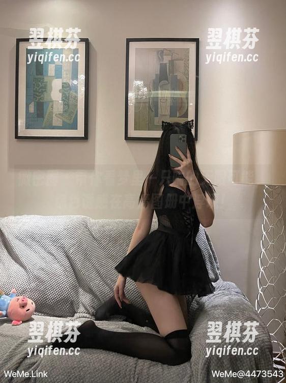 微密圈 - 带你看梦里一只喵的无限可能，棕色诱惑在高清图册中浮现！