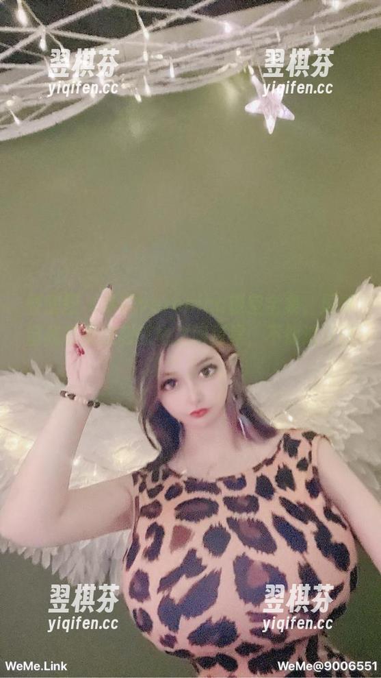 微密圈 - 梦露veronica镂空全集，屏幕前我在羞涩和惊艳之间摇摆，不知道自己该怎么办。