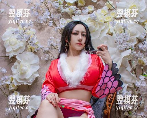 樱晚gigi的红蝶梦：无圣光的美图，瞬间打破现实的桎梏。