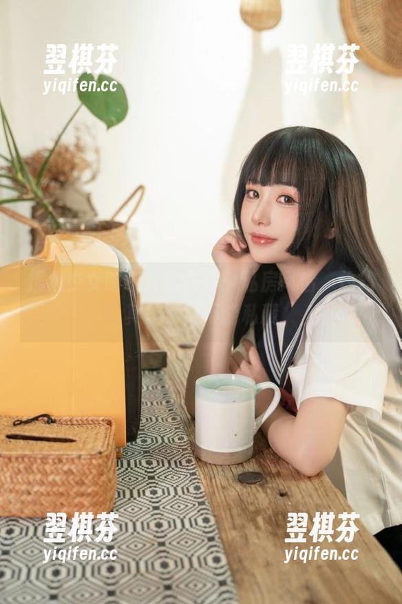 爆机少女喵小吉的作品：私房风情，灼灼其华，恨不能私藏