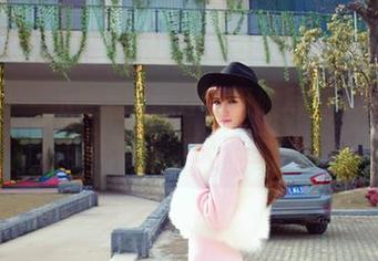 爱蜜社 – 小狐狸Sica的厨娘写真：美食与美丽齐飞，快来围观！