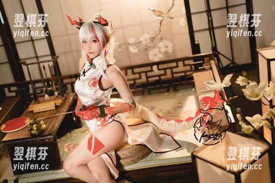 好奇心发作！柴郡音乐绚烂下的狐萝卜呦写真资源如何？