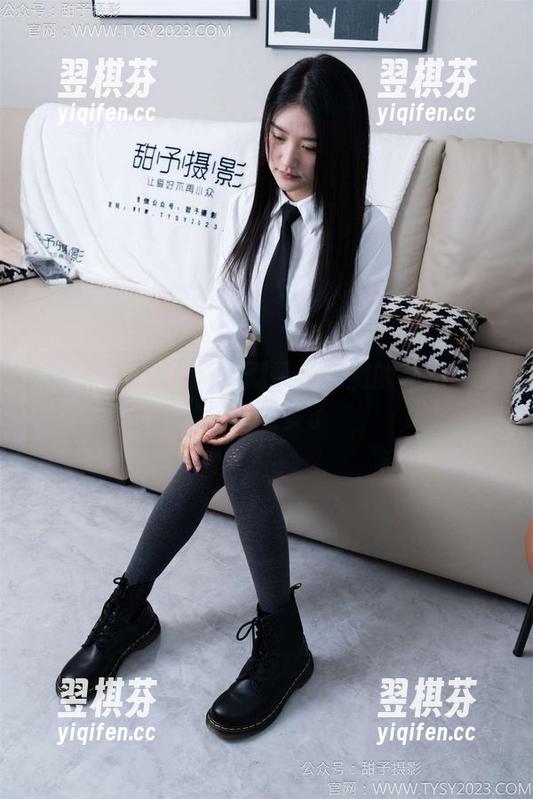 甜予摄影 - 掉袜子剧情？澜澜的私拍图集让我想多了