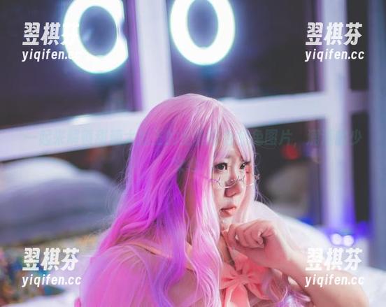 甜糖大魔王 一起来解锁甜糖大魔王的全套粉色兔兔图片,满满的少女心!