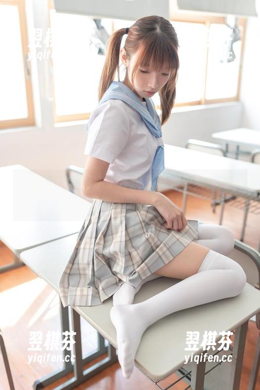 一起来欣赏祖木子体操服高清合集，果然，颜值和实力并重！