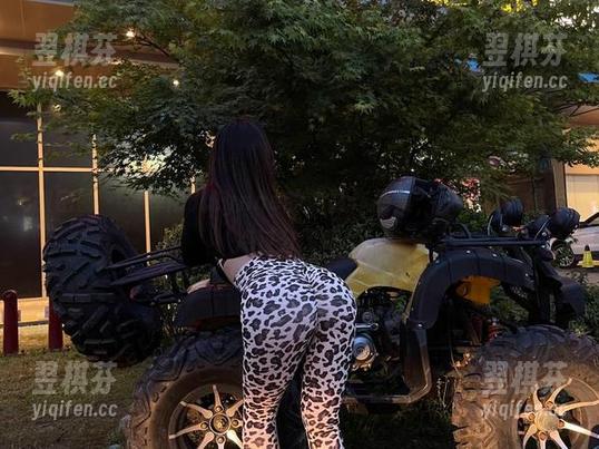 微密圈 - 看禅雨儿Lynne的油亮作品集，原图撩人得有点过分了吧！
